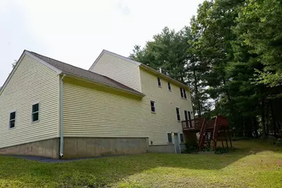 18 Brookside Dr, Douglas, MA 01516 - Photo 5