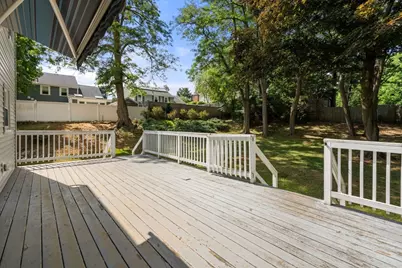 105 Pine Ridge Rd, Medford, MA 02155 - Photo 17