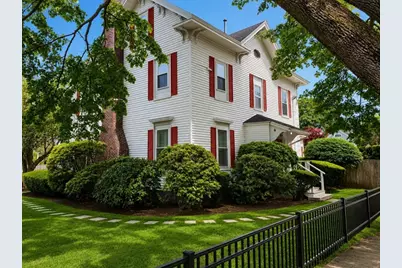 20 Ocean Ave #4, Marblehead, MA 01945 - Photo 1