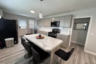 36 Lexington Ave, Boston, MA 02136 - Photo 3
