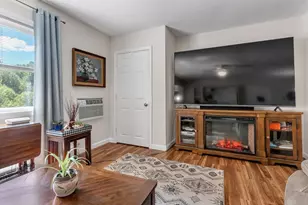 18 Dailey St, Attleboro, MA 02703 - Photo 11