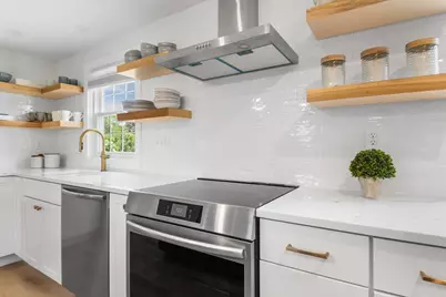 5 Field Rd, Gloucester, MA 01930 - Photo 3