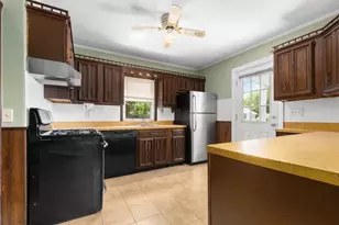 40 Sycamore St, Brockton, MA 02301 - Photo 17