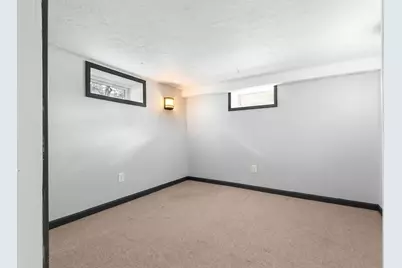 40 Sycamore St, Brockton, MA 02301 - Photo 27