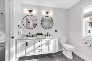 9 Plum St, Chelmsford, MA 01824 - Photo 5