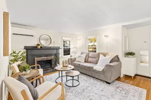 567 Poplar St, Boston, MA 02131 - Photo 9
