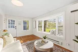 567 Poplar St, Boston, MA 02131 - Photo 13