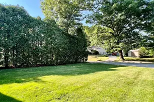 60 Carousel Dr, Millbury, MA 01527 - Photo 29