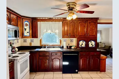 60 Carousel Dr., Millbury, MA 01527 - Photo 3
