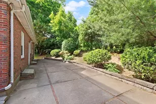 35 Arden Rd, Watertown, MA 02472 - Photo 33