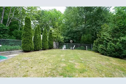 276 Newport Ave, Attleboro, MA 02703 - Photo 29