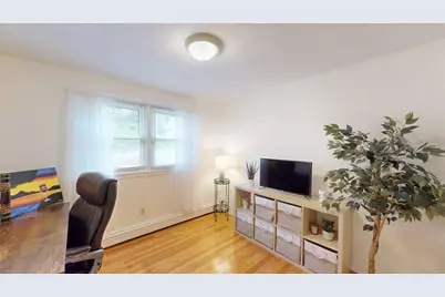 276 Newport Ave, Attleboro, MA 02703 - Photo 13
