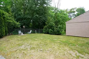 276 Newport Ave, Attleboro, MA 02703 - Photo 31