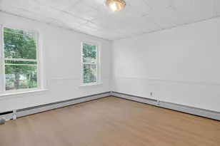 404 E 7th St, Boston, MA 02127 - Photo 9