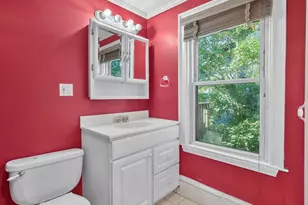 404 E 7th St, Boston, MA 02127 - Photo 13