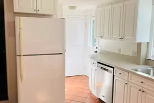 71 Elinor Rd, Newton, MA 02461 - Photo 9