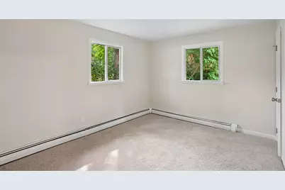 237 Hovenden Ave, Brockton, MA 02302 - Photo 17
