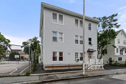 122 Piedmont St, Worcester, MA 01609 - Photo 1