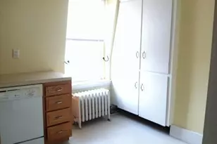 135 Galen St, Watertown, MA 02472 - Photo 3