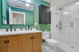 31 Boardman St, Boston, MA 02128 - Photo 5
