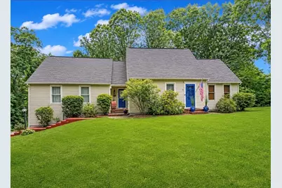 31 Woodside Circle, Sturbridge, MA 01566 - Photo 1