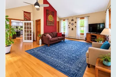 31 Woodside Circle, Sturbridge, MA 01566 - Photo 3