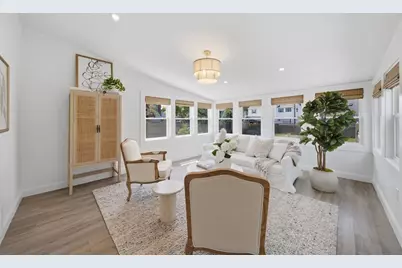 26 Heather St, Beverly, MA 01915 - Photo 5