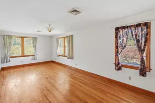 77 W Main St, Dudley, MA 01571 - Photo 35