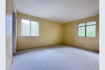 10 Village Hill Ln #7, Natick, MA 01760 - Photo 5