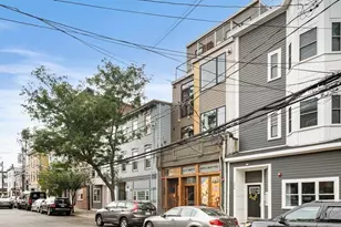 303 Sumner St, Boston, MA 02128 - Photo 23