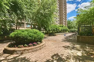 1731 Beacon, Brookline, MA 02445 - Photo 25
