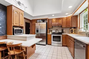 8 Birchwood Rd, Hudson, MA 01749 - Photo 11