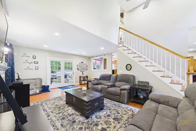 119 Hathaway St, Wareham, MA 02571 - Photo 5
