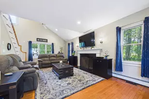 119 Hathaway St, Wareham, MA 02571 - Photo 7