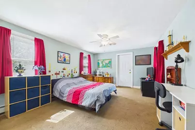 119 Hathaway St, Wareham, MA 02571 - Photo 17