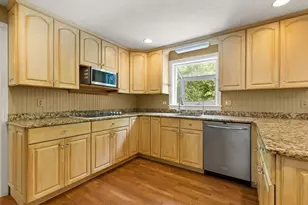 35 Castle Dr, Sharon, MA 02067 - Photo 15