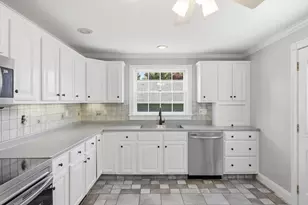 501 Pine St, Fall River, MA 02720 - Photo 7