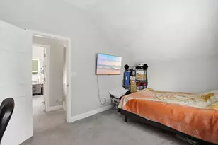 20 Burrill St, Saugus, MA 01906 - Photo 17