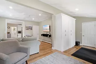 20 Burrill St, Saugus, MA 01906 - Photo 3