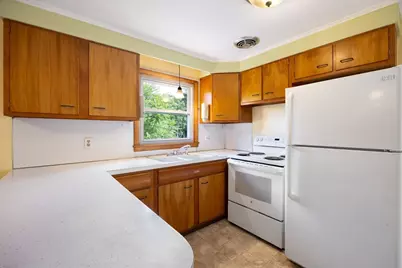 522 Prospect St, Chicopee, MA 01020 - Photo 7
