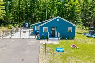 89 Charles St, Leicester, MA 01524 - Photo 1