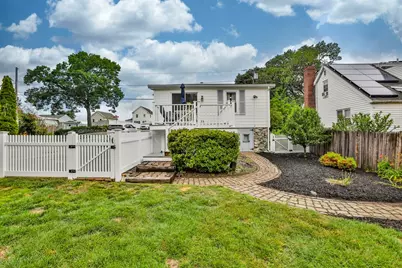 27 Magnolia St, Saugus, MA 01906 - Photo 5