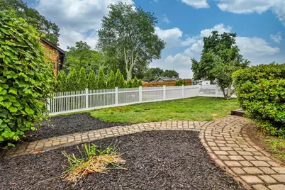27 Magnolia St, Saugus, MA 01906 - Photo 29