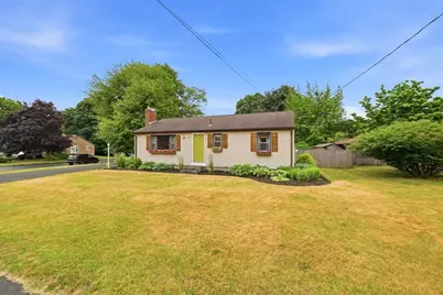 887 North St, Agawam, MA 01030 - Photo 25