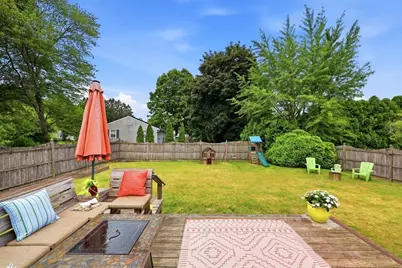 887 North St, Agawam, MA 01030 - Photo 21