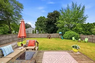 887 North St, Agawam, MA 01030 - Photo 21