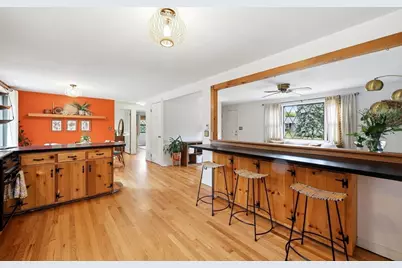 887 North St, Agawam, MA 01030 - Photo 3