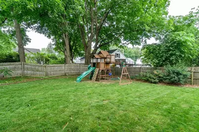 62 Washington Ave, Natick, MA 01760 - Photo 23