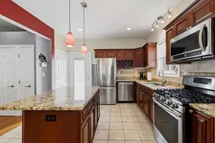 65 Fern St, New Bedford, MA 02744 - Photo 7