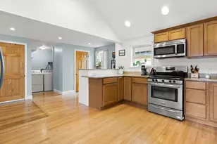 229 Highland St, Hamilton, MA 01982 - Photo 5